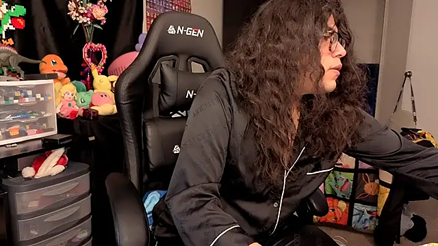 ShinyCherub online show from October 11, 2025, 4:35 am