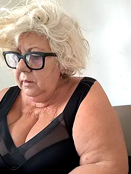 Merilulla online show from September 9, 2025, 1:53 pm