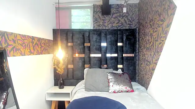 KatteMilf online show from April 16, 2026, 7:36 pm