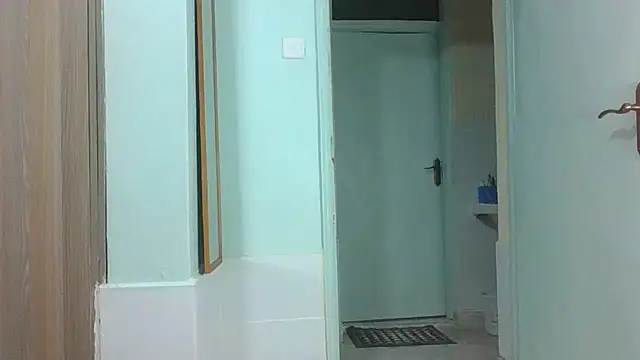 Snapshot of Darkberry chatting on September 19, 2025, 9:35 am Darkberry online show from September 19, 2025, 9:35 am