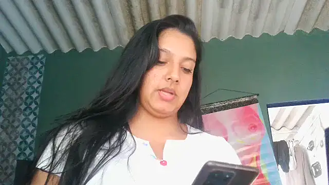 Snapshot of almaswan1 chatting on September 24, 2025, 7:09 pm almaswan1 online show from September 24, 2025, 7:09 pm