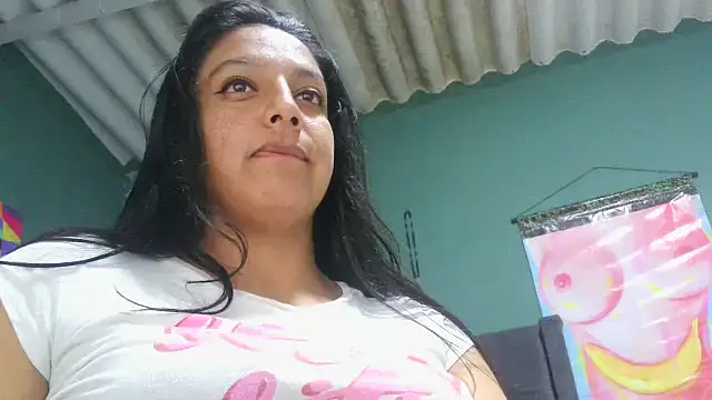 Snapshot of almaswan1 chatting on October 1, 2025, 3:05 pm almaswan1 online show from October 1, 2025, 3:05 pm