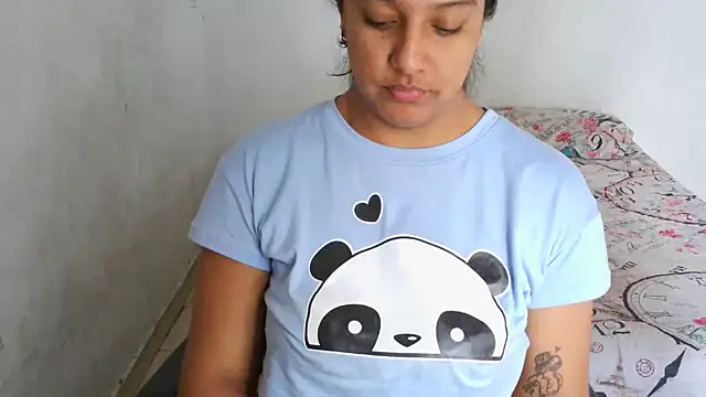 Snapshot of almaswan1 chatting on February 17, 2025, 3:22 pm almaswan1 online show from February 17, 2025, 3:22 pm