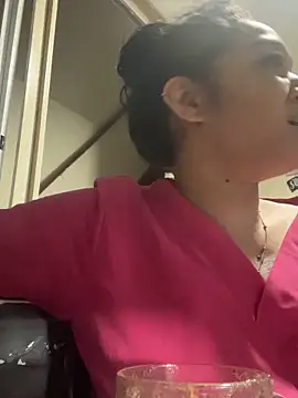 alexxandra ferri  online show from February 22, 2026, 6:05 am