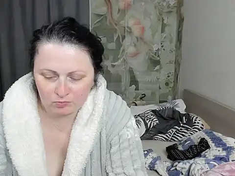 Lillian2 online show from May 21, 2026, 8:06 pm