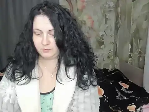 Lillian2 online show from March 12, 2026, 8:13 pm