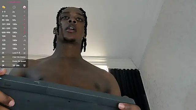 Snapshot of DominicSccott chatting on December 4, 2025, 12:37 pm DominicSccott online show from December 4, 2025, 12:37 pm