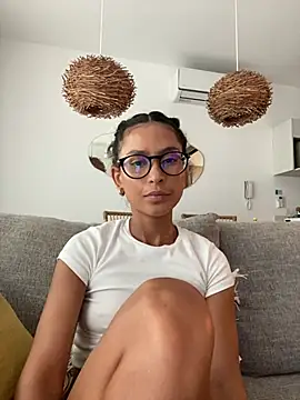 Snapshot of AnaRoxane_ chatting on July 3, 2026, 9:32 pm AnaRoxane online show from July 3, 2026, 9:32 pm