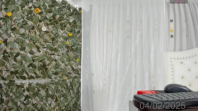 BunnyHotsx online show from February 5, 2025, 4:27 am