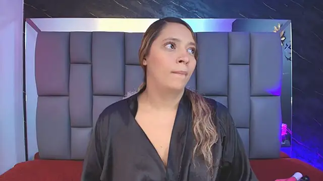  MiaBrown  online show from October 4, 2025, 12:07 pm