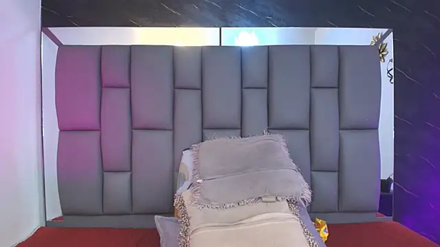  MiaBrown  online show from January 14, 2026, 12:09 pm