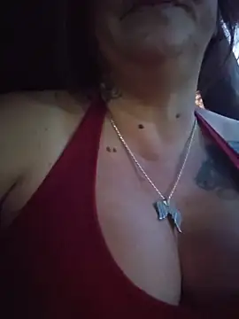 angelbaby1998 online show from June 14, 2026, 4:35 am
