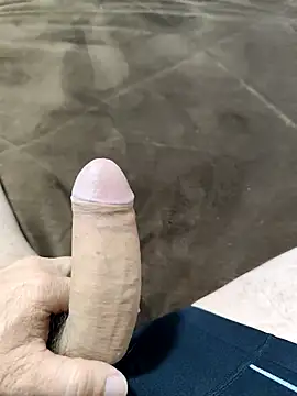 AndrePaus online show from October 9, 2025, 1:55 pm