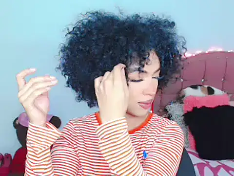 Tanedra collings online show from February 22, 2025, 3:23 am