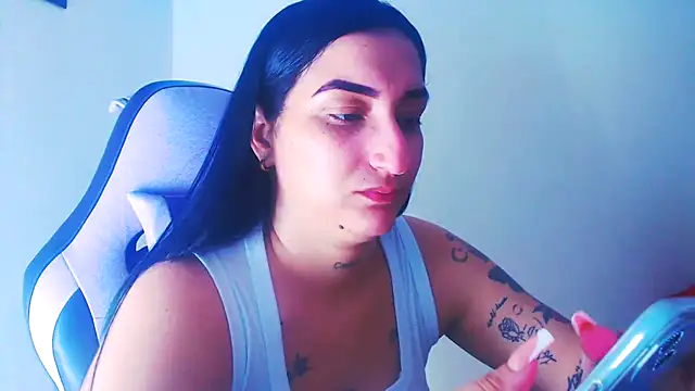 Snapshot of liz_dirty chatting on May 30, 2026, 10:48 pm liz dirty online show from May 30, 2026, 10:48 pm
