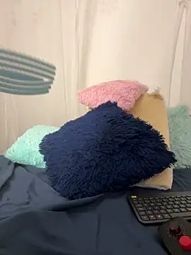 Snapshot of Aleja_DANS chatting on March 4, 2025, 3:22 am Aleja DANS online show from March 4, 2025, 3:22 am