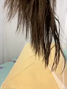 Snapshot of Aleja_DANS chatting on March 6, 2025, 3:24 am Aleja DANS online show from March 6, 2025, 3:24 am