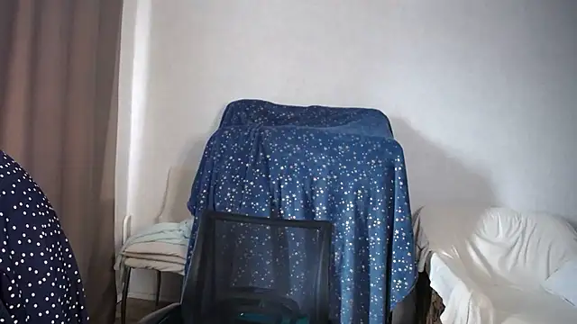 Snapshot of DonnaMagdalena chatting on May 9, 2026, 1:03 pm DonnaMagdalena online show from May 9, 2026, 1:03 pm