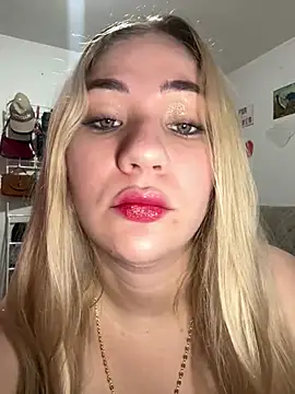 Celestedubois online show from May 8, 2026, 9:29 pm