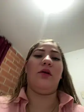 Snapshot of Celestedubois chatting on February 9, 2025, 3:53 am Celestedubois online show from February 9, 2025, 3:53 am