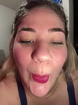 Snapshot of Celestedubois chatting on December 15, 2025, 7:20 pm Celestedubois online show from December 15, 2025, 7:20 pm