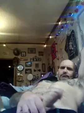 ClydeCan409 online show from April 5, 2026, 3:19 pm