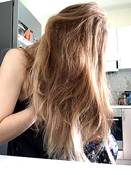 Snapshot of _Sweet_Love_ chatting on September 9, 2025, 11:19 am Sweet Love online show from September 9, 2025, 11:19 am