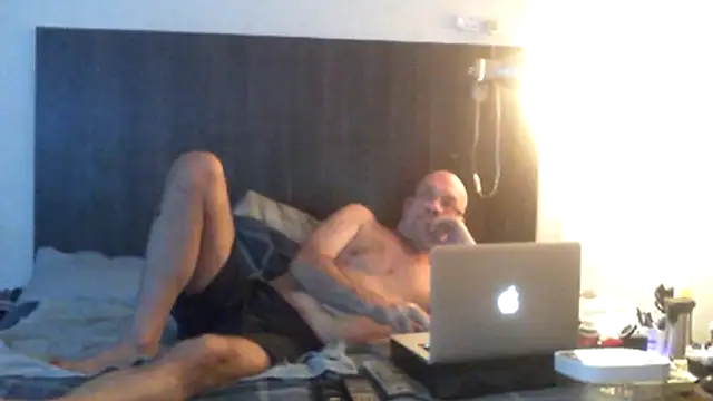 dazuk4513 online show from July 13, 2026, 2:00 am