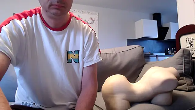 freddy0222222 online show from July 17, 2026, 4:53 am