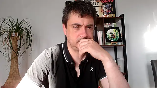 freddy0222222 online show from July 1, 2026, 5:52 am