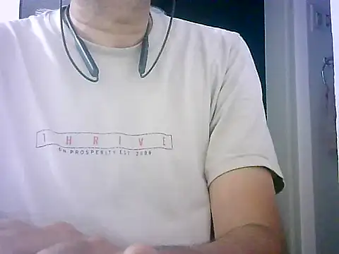 mrose8080 online show from October 16, 2025, 7:55 pm