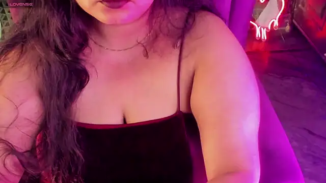 Snapshot of AroohiSehgal chatting on March 18, 2025, 11:33 am AroohiSehgal online show from March 18, 2025, 11:33 am