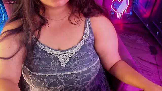 Snapshot of AroohiSehgal chatting on March 12, 2025, 10:37 am AroohiSehgal online show from March 12, 2025, 10:37 am