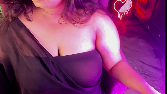 Snapshot of AroohiSehgal chatting on March 2, 2025, 12:36 pm AroohiSehgal online show from March 2, 2025, 12:36 pm