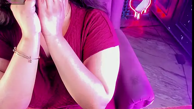 Snapshot of AroohiSehgal chatting on March 3, 2025, 7:46 am AroohiSehgal online show from March 3, 2025, 7:46 am