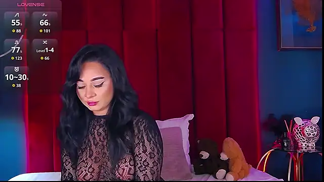 Snapshot of MadyLuxxx chatting on November 18, 2025, 7:50 pm MadyLuxxx online show from November 18, 2025, 7:50 pm