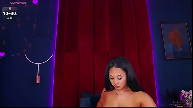 Snapshot of MadyLuxxx chatting on September 16, 2025, 6:53 pm MadyLuxxx online show from September 16, 2025, 6:53 pm