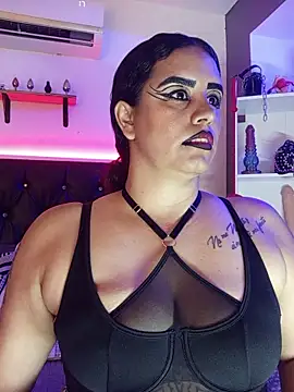 MariaGaitan online show from April 24, 2026, 5:04 pm