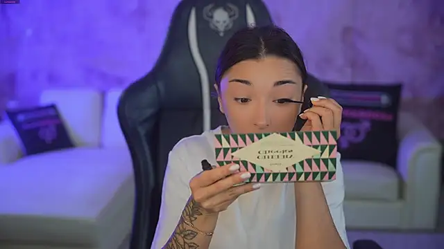 Jasmine Flow online show from October 18, 2025, 7:21 am