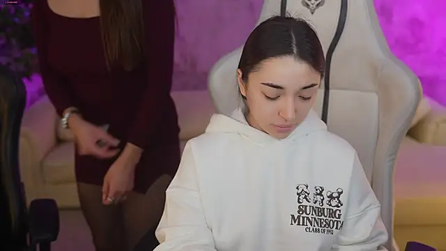 Jasmine Flow online show from February 25, 2025, 8:14 am