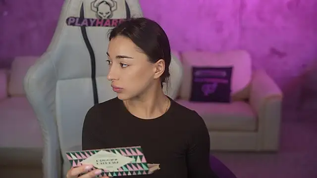 Snapshot of Jasmine_Flow chatting on February 25, 2026, 8:14 am Jasmine Flow online show from February 25, 2026, 8:14 am