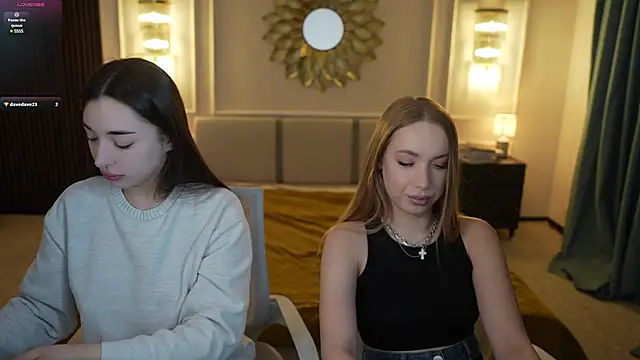 Jasmine Flow online show from March 19, 2025, 7:49 pm