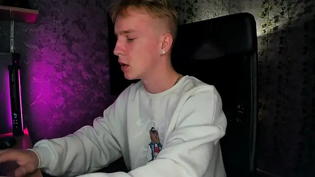 AlexxSweet online show from September 14, 2025, 6:47 am