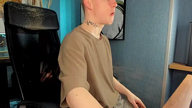 AlexxSweet online show from March 9, 2025, 6:50 am