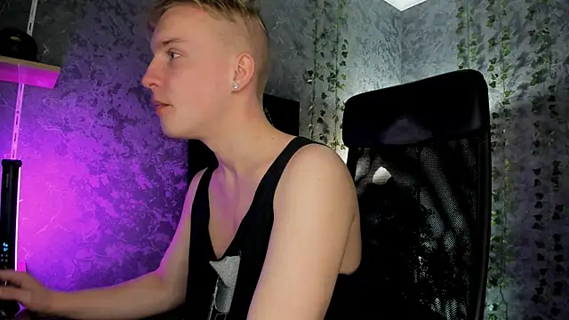 AlexxSweet online show from October 25, 2025, 6:56 am