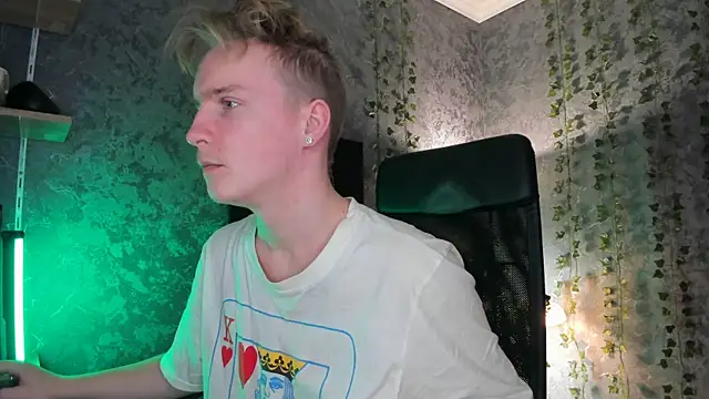 AlexxSweet online show from November 27, 2025, 8:37 am