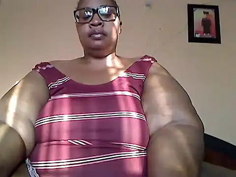 ZOQULUx online show from September 12, 2025, 2:50 pm