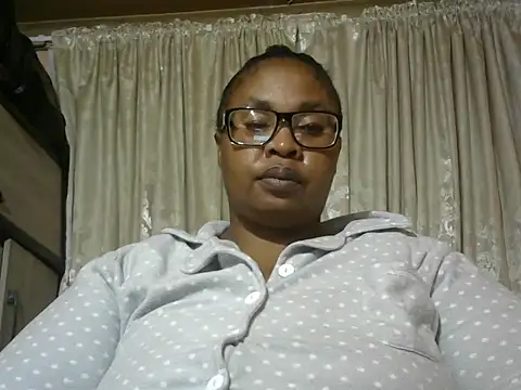 ZOQULUx online show from March 17, 2025, 5:49 pm