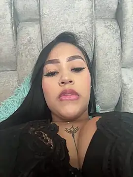 Snapshot of Luisa_Fernandaa chatting on September 25, 2025, 12:27 am Luisa Fernandaa online show from September 25, 2025, 12:27 am