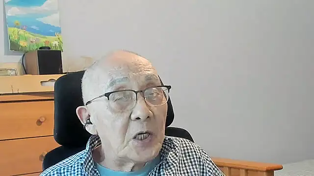 Snapshot of daver-man chatting on June 17, 2026, 12:11 am daver-man online show from June 17, 2026, 12:11 am